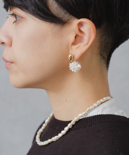 BIRTHDAY BAR（バースデイバー）の「淡水パール ボールピアス（ピアス（両耳用）・レディース・ホワイト・フリー）」の5枚目の写真