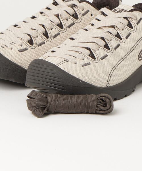 KEEN（キーン）の「JASPER CANVAS / ジャスパー キャンバス レディース スニーカー（スニーカー・レディース・ベージュ・23cm/25.5cm/22.5cm/23.5cm/25cm/24cm/24.5cm/26cm）」の4枚目の写真