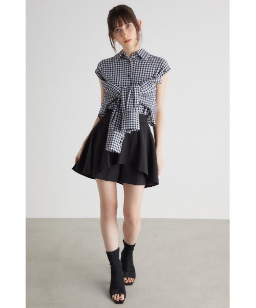 rienda フラップデニムスコートショートパンツ rienda（リエンダ）の「フラップデニムスコートショートパンツ