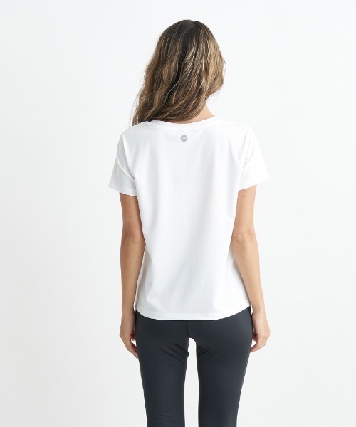 ROXY(ロキシー)の「ONESELF/ロキシー速乾UVカット付きボックスシルエットロゴプリントフィットネスカットソー(Tシャツ/カットソー・レディース・パープル/グリーン/ホワイト/グレー/ブラック・LARGE/MEDIUM/SMALL)」の7枚目の写真