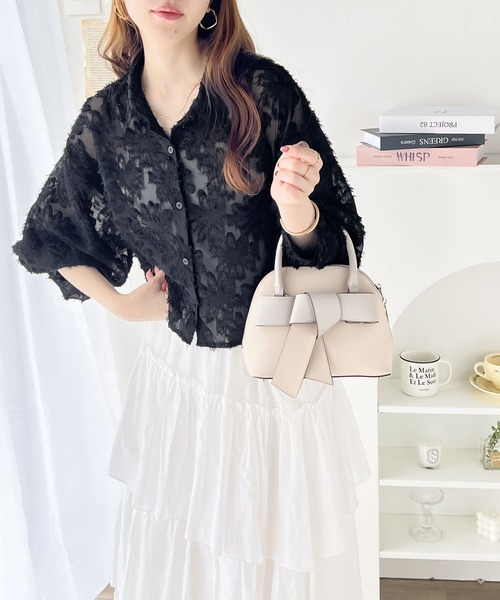 mily bilet(ミウィビレット)の「【mily bilet】1枚で華やか。シャギーシアージャガードクロップドシャツ(シャツ/ブラウス・レディース・ブラック/アイボリー・LARGE/MEDIUM/SMALL/X-LARGE)」の5枚目の写真