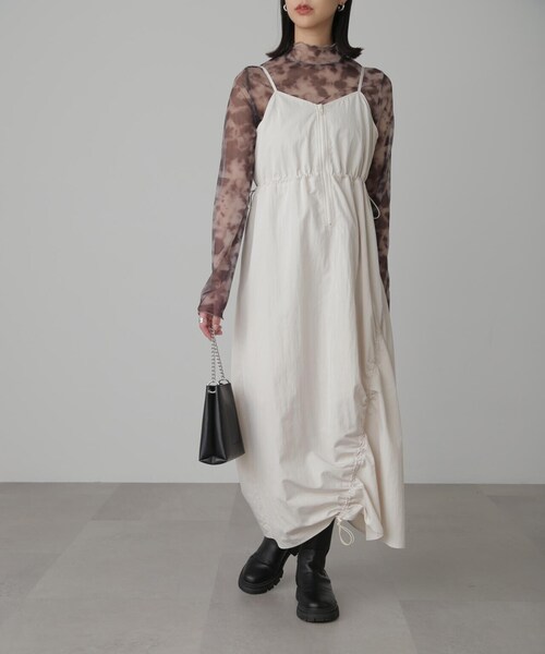 FREE'S MART（フリーズマート）の「◆ナイロンドロストシャーリングジャンスカ（ワンピース・レディース・ブラック/ホワイト・SMALL/MEDIUM）」の2枚目の写真