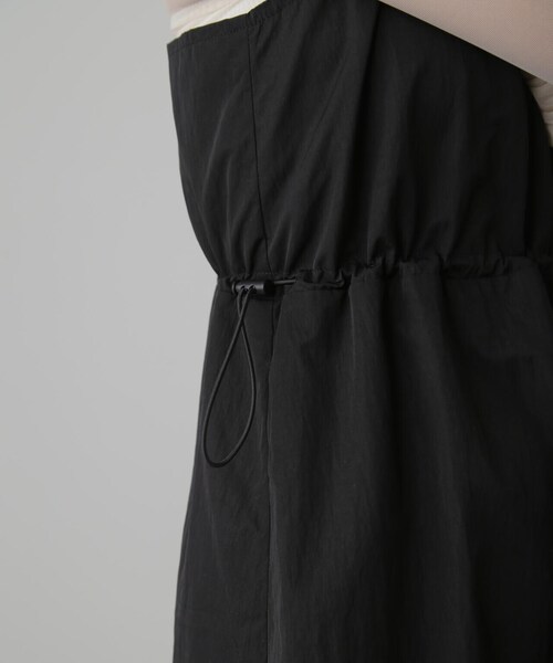 FREE'S MART（フリーズマート）の「◆ナイロンドロストシャーリングジャンスカ（ワンピース・レディース・ブラック/ホワイト・SMALL/MEDIUM）」の10枚目の写真