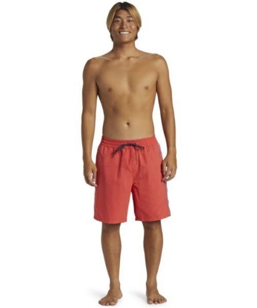Quiksilver（クイックシルバー）の「EVERYDAY VERT VOLLEY/クイックシルバーウエストゴムサーフトランクス・ボードショーツ(水着)（水着・メンズ・ブラック/バーガンディー/イエロー/ネイビー/グリーン・LARGE/MEDIUM/X-LARGE/SMALL）」の18枚目の写真