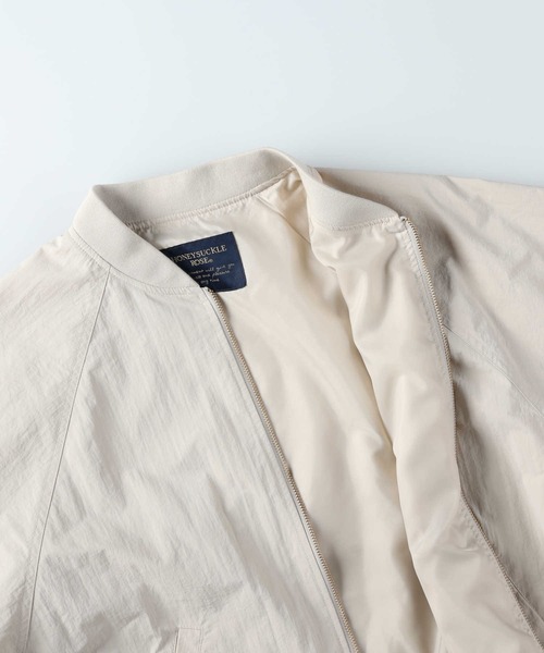 HONEYSUCKLE ROSE(ハニーサックルローズ)の「【HONEYSUCKLE ROSE】撥水MA-1(MA-1・レディース・オフホワイト/ブラック・M/L/XL)」の16枚目の写真