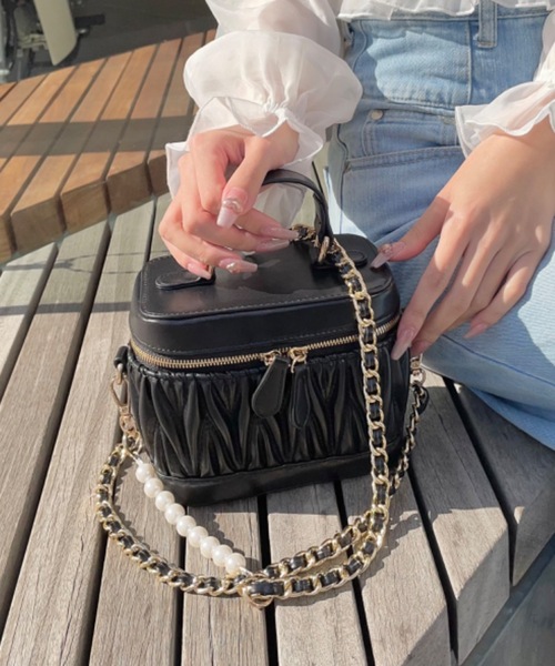 one wayザッカ（ワンウェイザッカ）の「キルティングバニティバッグ