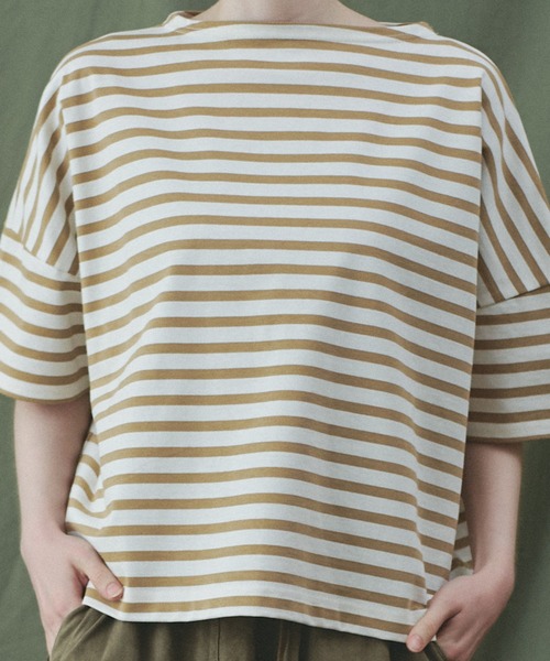 A.U.G. relaxing(オーグリラクシング)の「A.U.G. relaxing ワイド Tee (MADE IN JAPAN)(Tシャツ/カットソー・レディース・オフホワイト/ホワイト×ブラック/ブラック/ホワイト×ブラウン・FREE)」の17枚目の写真