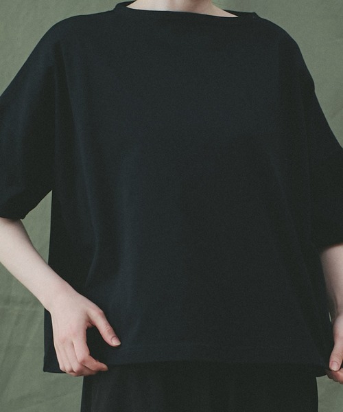 A.U.G. relaxing(オーグリラクシング)の「A.U.G. relaxing ワイド Tee (MADE IN JAPAN)(Tシャツ/カットソー・レディース・オフホワイト/ホワイト×ブラック/ブラック/ホワイト×ブラウン・FREE)」の19枚目の写真