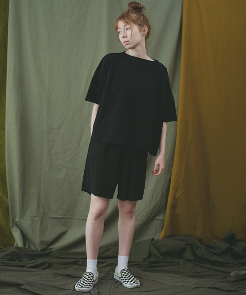 A.U.G. relaxing(オーグリラクシング)の「A.U.G. relaxing ワイド Tee (MADE IN JAPAN)(Tシャツ/カットソー・レディース・オフホワイト/ホワイト×ブラック/ブラック/ホワイト×ブラウン・FREE)」の18枚目の写真