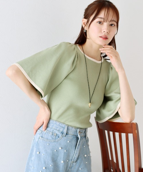 BLUEEAST(ブルーイースト)の「配色フレアスリーブ五分袖ニット(ニット/セーター・レディース・アイボリー/ブラック/ベージュ/ミント・MEDIUM)」の1枚目の写真