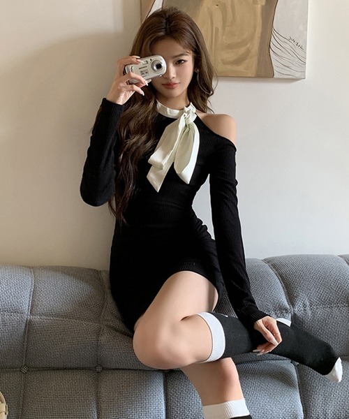 meJane（ミージェーン）の「ワンショルダーリボンネックミニワンピース（ワンピース・レディース・ブラック・M/L）」の14枚目の写真
