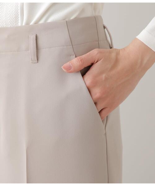 NEWYORKER（ニューヨーカー）の「【ウォッシャブル】ウォッシャブルWジョーゼット クロップドワイドパンツ（スラックス・レディース・ベージュ/ブラック・9号/11号）」の14枚目の写真