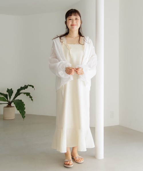 flower（フラワー）の「シェリーリボンネックレス（ネックレス・レディース・ホワイト・FREE）」の5枚目の写真