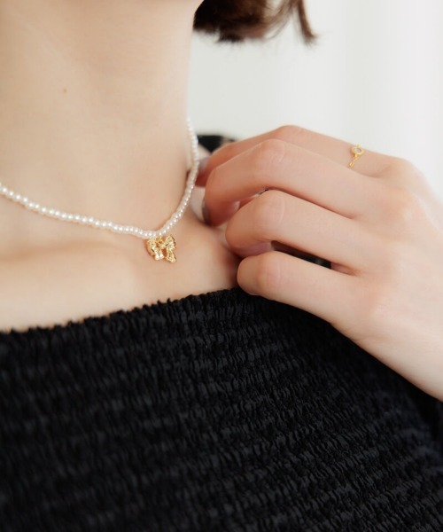 flower（フラワー）の「シェリーリボンネックレス（ネックレス・レディース・ホワイト・FREE）」の6枚目の写真