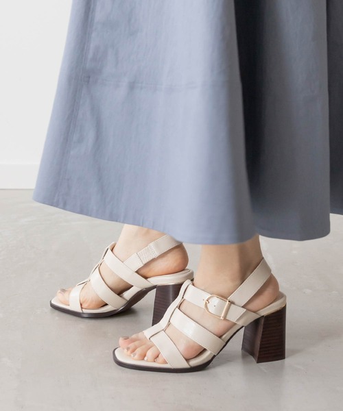 編みデザインサンダル