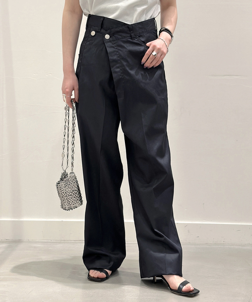 AP STUDIO（エーピーストゥディオ）の「アシンメトリーチノ（スラックス・レディース・ネイビー/ベージュ・34/36/38/40）」の6枚目の写真