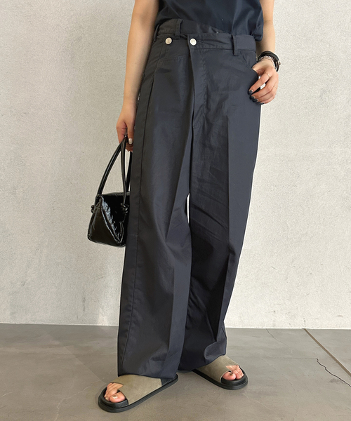 AP STUDIO（エーピーストゥディオ）の「アシンメトリーチノ（スラックス・レディース・ネイビー/ベージュ・34/36/38/40）」の10枚目の写真