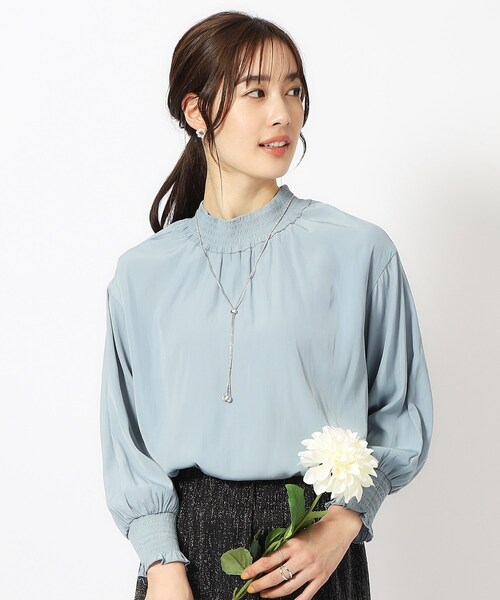 DRESKIP（ドレスキップ）の「◆【9分袖】大人上品にきまる シャーリングブラウス（シャツ/ブラウス・レディース・ライトブルー/ナチュラル/チャコールグレー・02/03/04）」の3枚目の写真