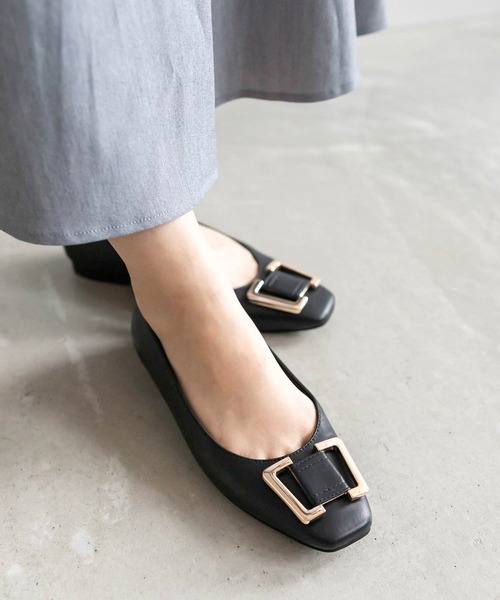 RANDA（ランダ）の「ゴールドパーツスクエアトゥパンプス（パンプス・レディース・アイボリー/ブラック/グレー・23.5/23/24.5/24/22/25/25.5/22.5）」の2枚目の写真