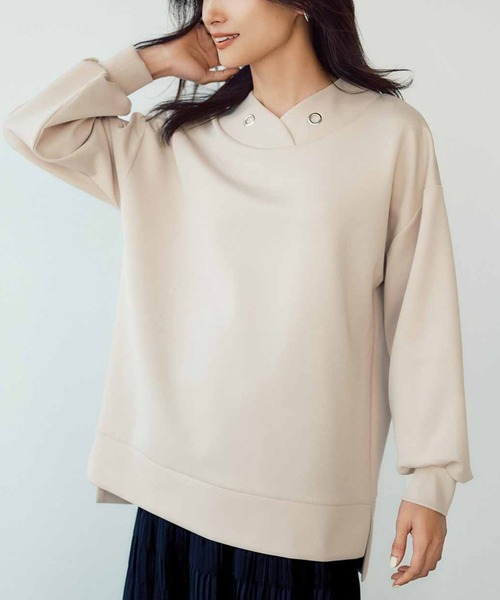 IEDIT(イディット)の「IEDIT フード風衿で顔まわり華やぐ UVカットつや感ダンボールカットソーのロングプルオーバー(Tシャツ/カットソー・レディース・ネイビー/ブルーグレー/グレイッシュベージュ・XXX-LARGE/MEDIUM/LARGE/XX-LARGE/X-LARGE)」の2枚目の写真