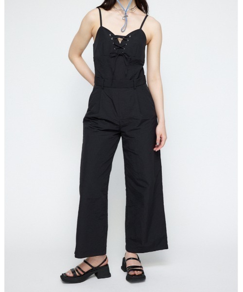 LAGUA GEM(ラグアジェム)の「LACE UP NYLON オールインワン(つなぎ/オールインワン・レディース・グレー/イエロー/ブラック・SMALL/MEDIUM)」の15枚目の写真