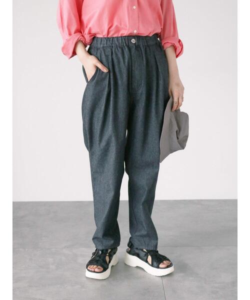 Lugnoncure(ルノンキュール)の「テーパードイージーデニムパンツ(その他パンツ・レディース・サックスブルー/ネイビー/ブラック・F)」の1枚目の写真