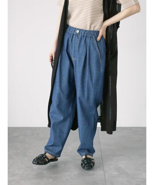 Lugnoncure(ルノンキュール)の「テーパードイージーデニムパンツ(その他パンツ・レディース・サックスブルー/ネイビー/ブラック・F)」の9枚目の写真