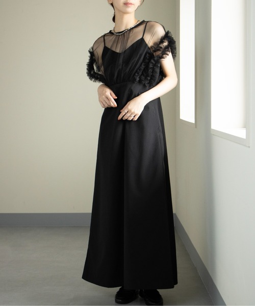 MAISON BREEZE(メゾンブリーズ)の「【MAISON BREEZE】チュール×クレープ ドッキングフリルワンピース 224-487-3466 DTK(ワンピース・レディース・グレイッシュベージュ/ブラック/グレー・FREE)」の5枚目の写真
