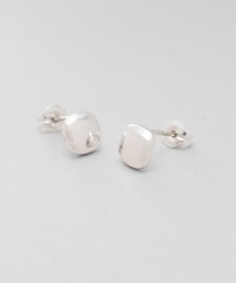 シルバー クッションシェイプ スタッドピアス