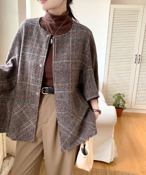 ABITOKYO（アビトーキョー）の「オーバーサイズドルマンポンチョコート（ポンチョ・レディース・グレー系その他3/ブラック系その他2/ベージュ系その他/ブラウン系その他/グレー系その他/ブラック系その他/チャコールグレー/モカ・L/M）」の5枚目の写真