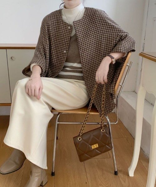 ABITOKYO（アビトーキョー）の「オーバーサイズドルマンポンチョコート（ポンチョ・レディース・グレー系その他3/ブラック系その他2/ベージュ系その他/ブラウン系その他/グレー系その他/ブラック系その他/チャコールグレー/モカ・L/M）」の17枚目の写真