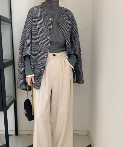 ABITOKYO（アビトーキョー）の「オーバーサイズドルマンポンチョコート（ポンチョ・レディース・グレー系その他3/ブラック系その他2/ベージュ系その他/ブラウン系その他/グレー系その他/ブラック系その他/チャコールグレー/モカ・L/M）」の16枚目の写真