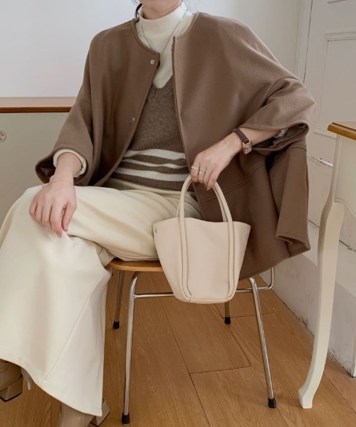 ABITOKYO（アビトーキョー）の「オーバーサイズドルマンポンチョコート（ポンチョ・レディース・グレー系その他3/ブラック系その他2/ベージュ系その他/ブラウン系その他/グレー系その他/ブラック系その他/チャコールグレー/モカ・L/M）」の21枚目の写真