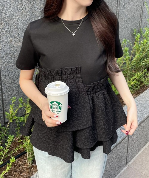 clear（クリア）の「アシンメトリーペプラムカットソートップス［体型カバー 骨格ナチュラル 大人 カジュアル］≪再入荷≫（Tシャツ/カットソー・レディース・オフホワイト/ブラック・F）」の2枚目の写真