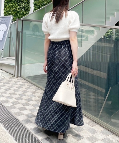 one after another NICE CLAUP（ワンアフターアナザーナイスクラップ）の「チョーカーセットフェザーニット（ニット/セーター・レディース・チャコール/オフホワイト/モカ/ピンク・FREE）」の16枚目の写真