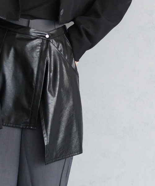&g'aime（アンジェム）の「【&g’aime】合皮ラップスカート　SYNTHETIC LEATHER WRAP SKIRT（スカート・レディース・グレー/アイボリー/ブラック・FREE）」の20枚目の写真