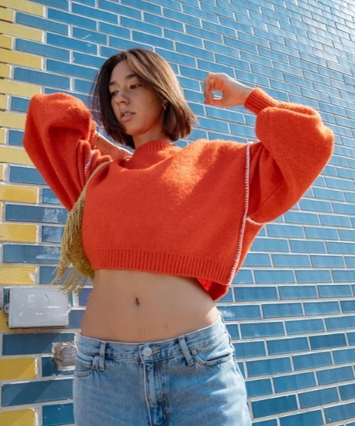 ROXY（ロキシー）の「CANDY COTTON/ロキシーボリュームスリーブニット・セーター（ニット/セーター・レディース・ブラック/オレンジ/ホワイト・MEDIUM/LARGE/SMALL）」の3枚目の写真