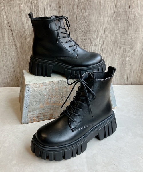 Noubel Voug Relax（ヌーベルヴォーグリラックス）の「厚底トラックソール レースアップショートブーツ（ブーツ・レディース・ブラック/シルバー・3L/LL/L/M/S）」の5枚目の写真