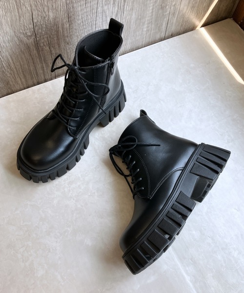 Noubel Voug Relax（ヌーベルヴォーグリラックス）の「厚底トラックソール レースアップショートブーツ（ブーツ・レディース・ブラック/シルバー・3L/LL/L/M/S）」の9枚目の写真