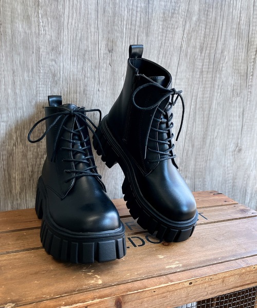 Noubel Voug Relax（ヌーベルヴォーグリラックス）の「厚底トラックソール レースアップショートブーツ（ブーツ・レディース・ブラック/シルバー・3L/LL/L/M/S）」の10枚目の写真