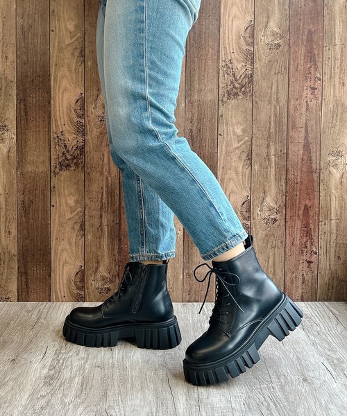 Noubel Voug Relax（ヌーベルヴォーグリラックス）の「厚底トラックソール レースアップショートブーツ（ブーツ・レディース・ブラック/シルバー・3L/LL/L/M/S）」の13枚目の写真