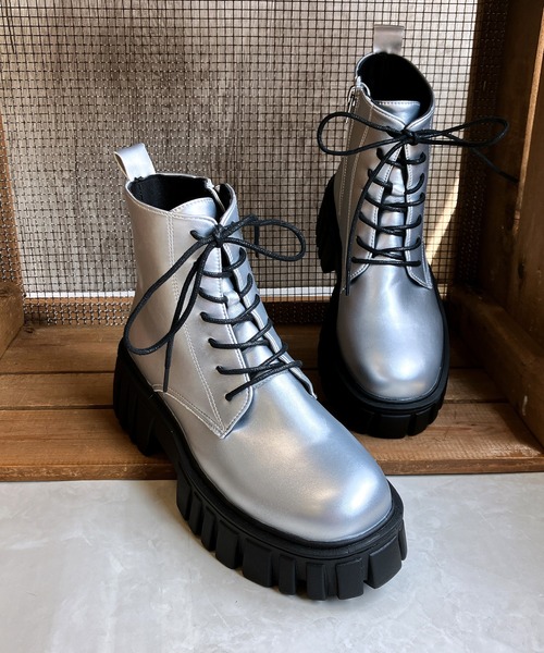 Noubel Voug Relax（ヌーベルヴォーグリラックス）の「厚底トラックソール レースアップショートブーツ（ブーツ・レディース・ブラック/シルバー・3L/LL/L/M/S）」の16枚目の写真