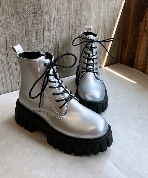 Noubel Voug Relax（ヌーベルヴォーグリラックス）の「厚底トラックソール レースアップショートブーツ（ブーツ・レディース・ブラック/シルバー・3L/LL/L/M/S）」の19枚目の写真