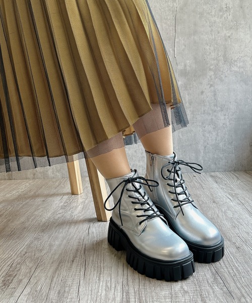 Noubel Voug Relax（ヌーベルヴォーグリラックス）の「厚底トラックソール レースアップショートブーツ（ブーツ・レディース・ブラック/シルバー・3L/LL/L/M/S）」の22枚目の写真