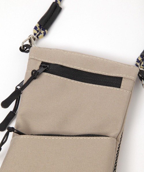 GLOBAL WORK（グローバルワーク）の「撥水マルチサコッシュ/142624（ショルダーバッグ・メンズ・ベージュ/ブラック・FREE）」の17枚目の写真