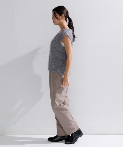 AMERICAN RAG CIE(アメリカンラグシー)の「【ARC】ダンスフェザーVネックベスト(ベスト・レディース・オフホワイト/ライトブルー/チャコール・FREE)」の12枚目の写真