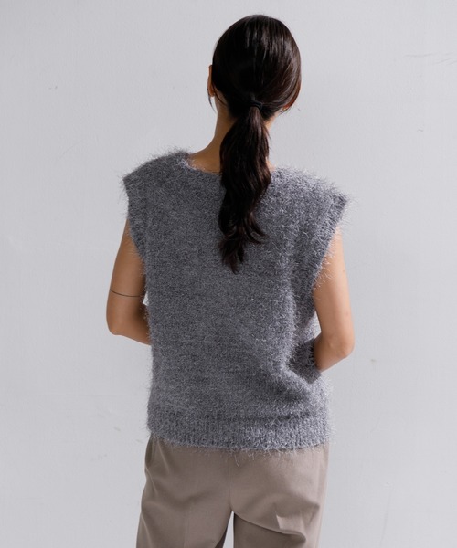 AMERICAN RAG CIE(アメリカンラグシー)の「【ARC】ダンスフェザーVネックベスト(ベスト・レディース・オフホワイト/ライトブルー/チャコール・FREE)」の16枚目の写真