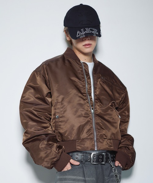 MSG(エムエスジー)の「ショート丈ナイロン/合皮中綿MA-1【UNISEX】(MA-1・メンズ・ブラック/カーキ/ワイン/ブラック系/ブラウン・L/M/S/XL)」の13枚目の写真