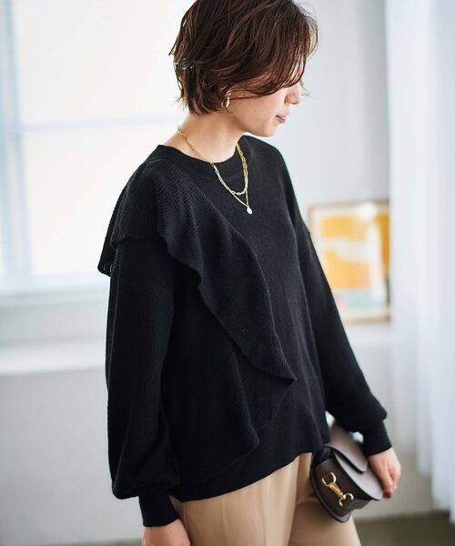 le.coeur blanc（ルクールブラン）の「フリルデザイン片畦ニット（ニット/セーター・レディース・モカ/ブラック/グレー・38）」の10枚目の写真