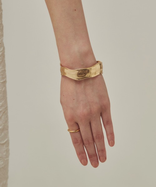 ciite'（シーテ）の「マットデザインバングル（バングル/リストバンド・レディース・ゴールド/シルバー・FREE）」の10枚目の写真